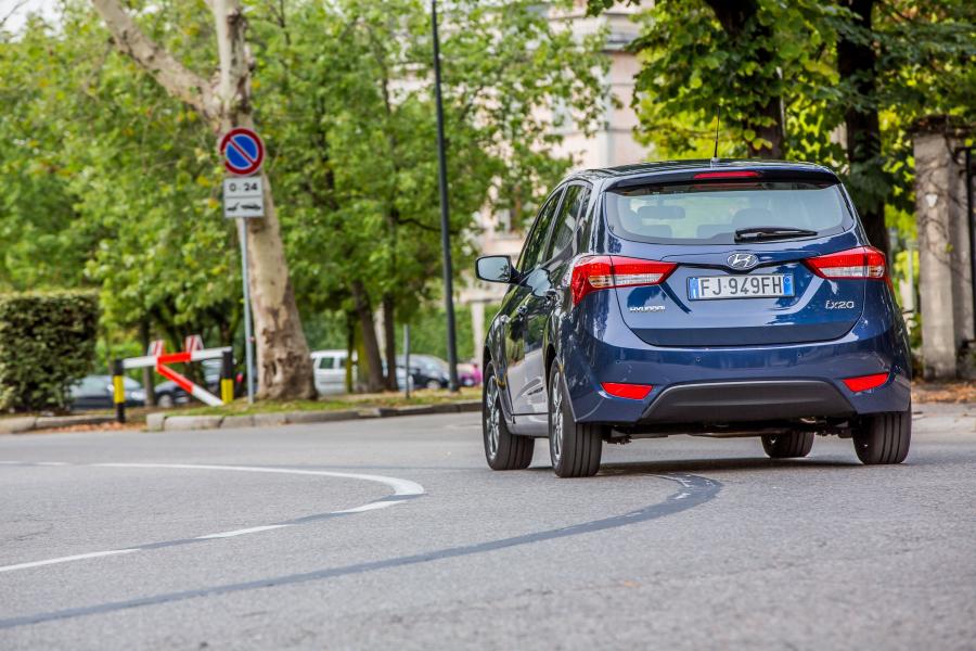  Hyundai ix20 App Mode 2017 года  (фото 8 из 9)